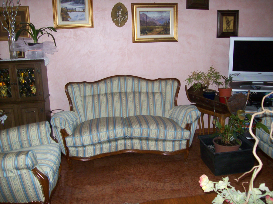 Rifacimento poltrone divani sedie Torino
